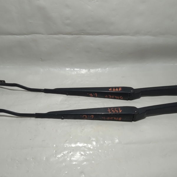 Braço Haste Limpador Parabrisa Gm Blazer 1997 Par Direito