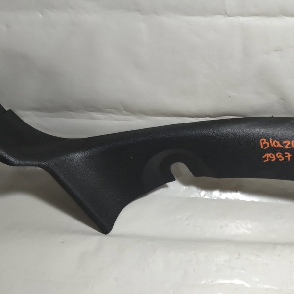 Acabamento Inferior Coluna Traseira Direita Gm Blazer 1997