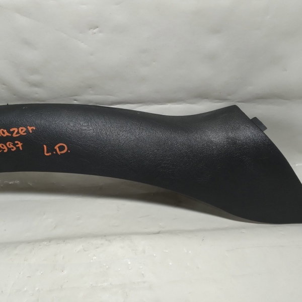 Acabamento Inferior Coluna Traseira Direita Gm Blazer 1997