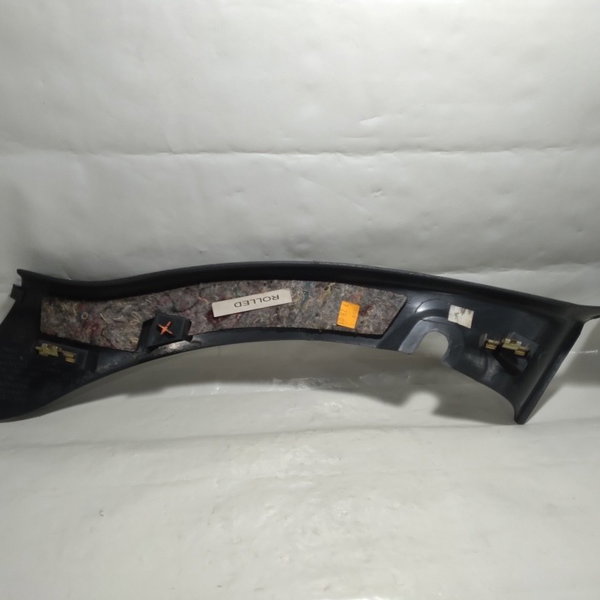 Acabamento Inferior Coluna Traseira Direita Gm Blazer 1997