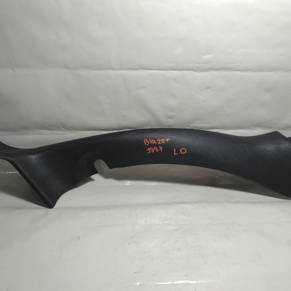 Acabamento Inferior Coluna Traseira Direita Gm Blazer 1997