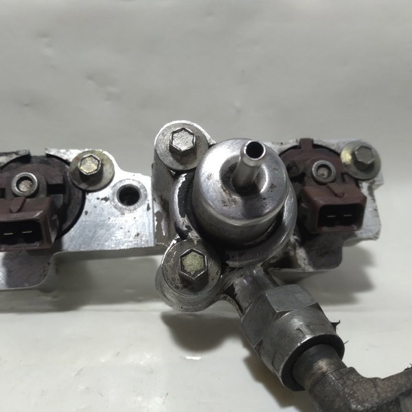 Flauta E Bico Injeção Ford Escort 1.8 16v 1998