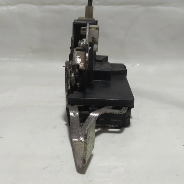 Fechadura Porta Dianteira Direita Fiat Ducato 2008
