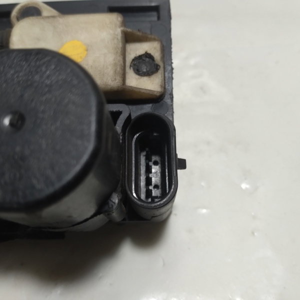 Fechadura Porta Dianteira Direita Gm Blazer 2002