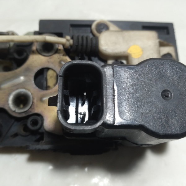 Fechadura Porta Dianteira Direita Gm Blazer 2002