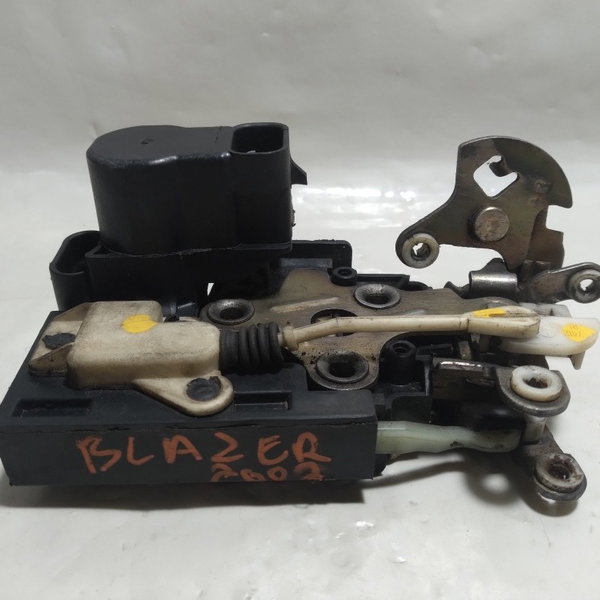 Fechadura Porta Dianteira Direita Gm Blazer 2002
