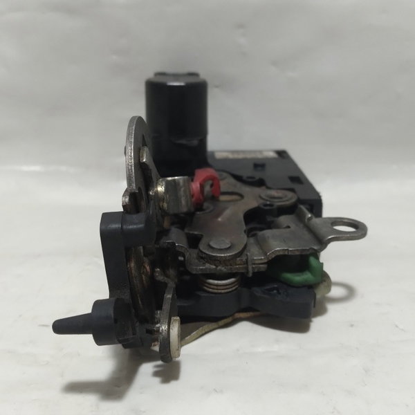 Fechadura Porta Traseira Esquerda Gm Blazer 2002