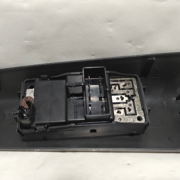 Botão Vidro Elétrico Dianteiro Direito Gm Blazer 2002