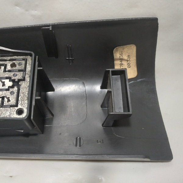 Botão Vidro Elétrico Dianteiro Direito Gm Blazer 2002