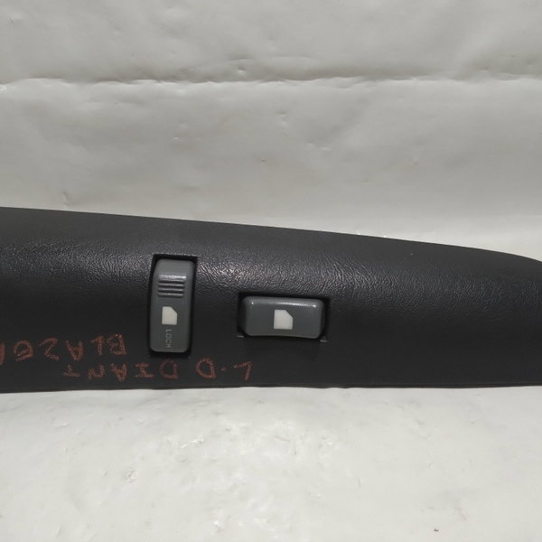 Botão Vidro Elétrico Dianteiro Direito Gm Blazer 2002