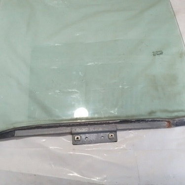 Vidro Lateral Dianteiro Esquerdo Renault Master 2006