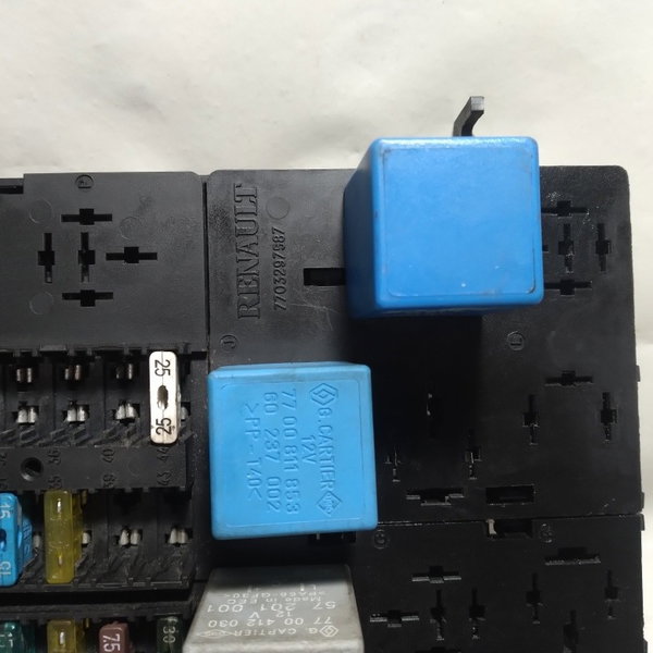 Caixa De Fusível Renault Master 2006