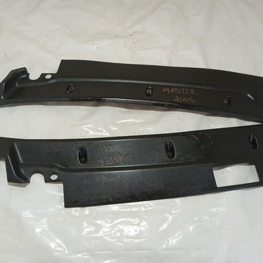 Churrasqueira Acabamento Parabrisa Renault Master 2006 Par