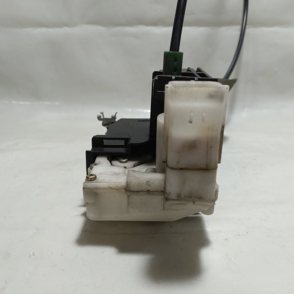 Fechadura Porta Dianteira Direita Ford Fiesta 2005