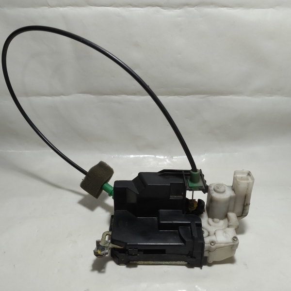 Fechadura Porta Dianteira Direita Ford Fiesta 2005