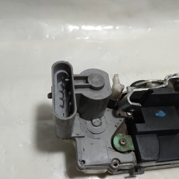 Fechadura Porta Traseira Esquerda Fiat Palio Sapão 2008