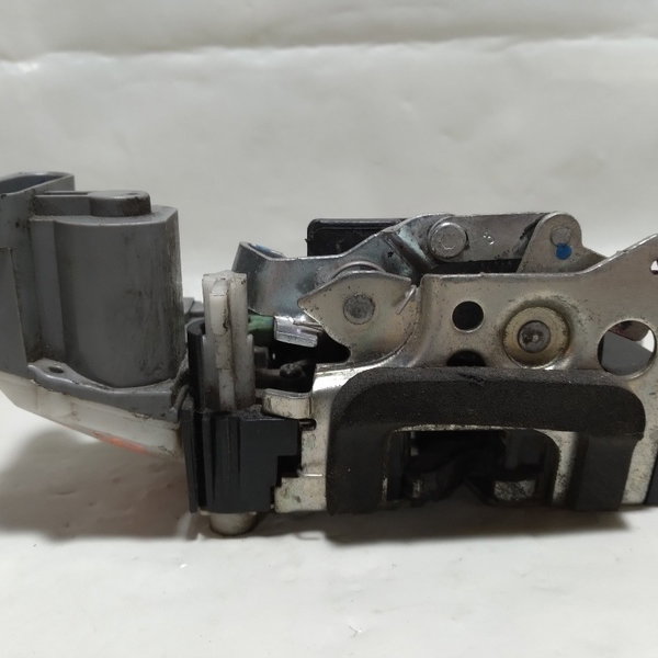 Fechadura Porta Traseira Direita Fiat Palio Sapão 2008