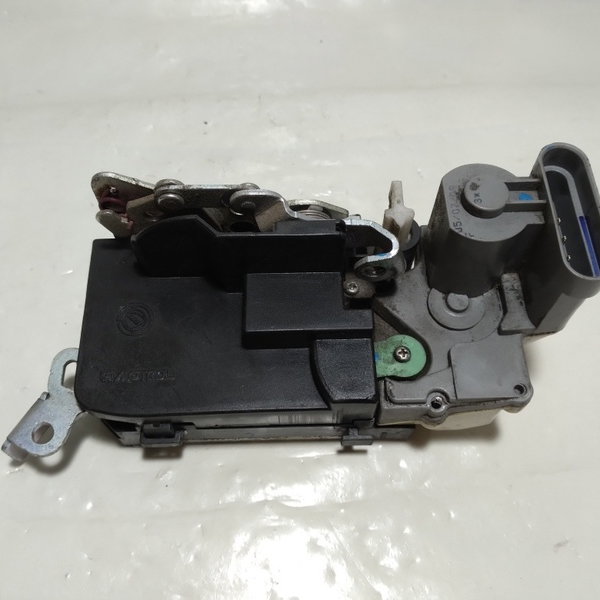 Fechadura Porta Traseira Direita Fiat Palio Sapão 2008