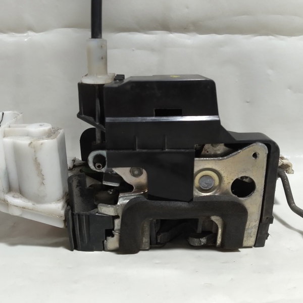Fechadura Porta Dianteira Direita Fiat Palio Sapão 2008