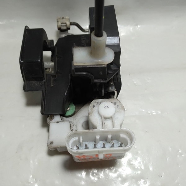 Fechadura Porta Dianteira Direita Fiat Palio Sapão 2008