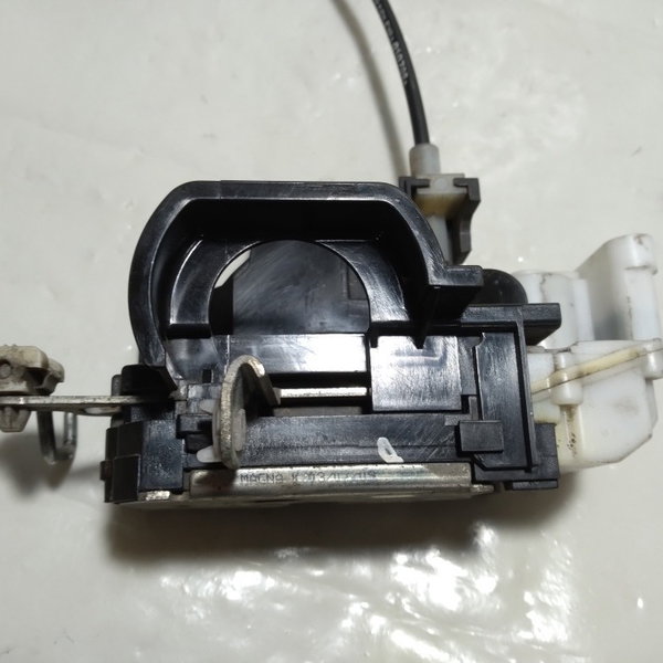 Fechadura Porta Dianteira Direita Fiat Palio Sapão 2008