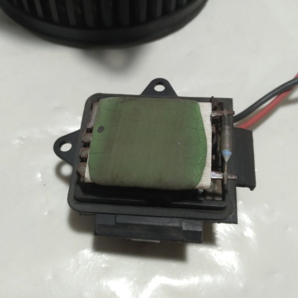Eletroventilador Interno Com Resistência Renault Scenic 2000