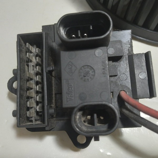 Eletroventilador Interno Com Resistência Renault Scenic 2000