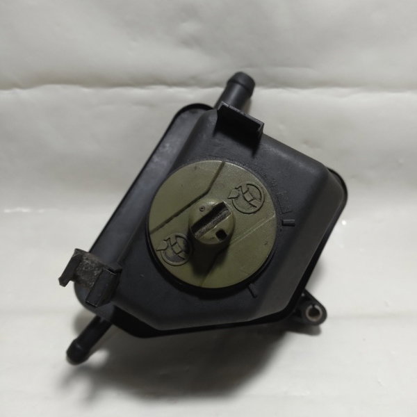 Reservatório Óleo Direção Hidráulica Vw Golf 1.6 Power 2002