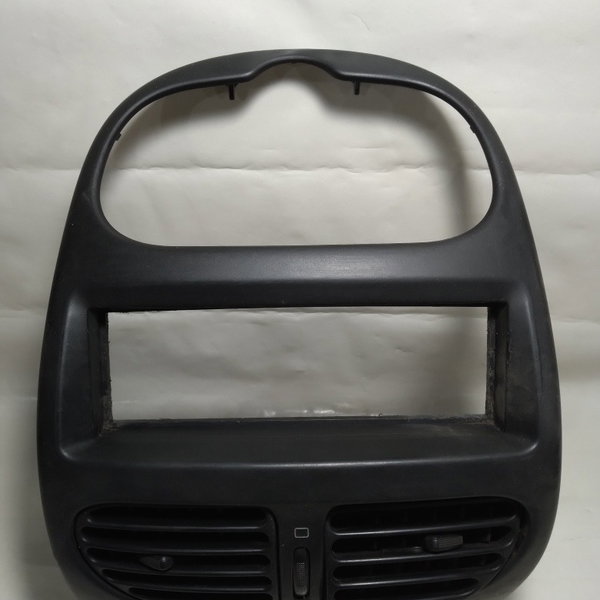 Moldura Painel Difusor Central Peugeot 206 2006