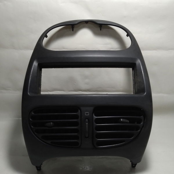 Moldura Painel Difusor Central Peugeot 206 2006