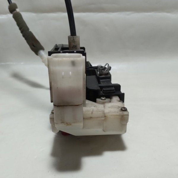 Fechadura Porta Traseira Esquerda Ford Fiesta 2005