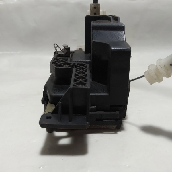Fechadura Porta Traseira Esquerda Ford Fiesta 2005