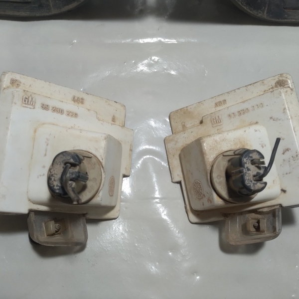 Proteção Parachoque Traseiro Com Luz Placa Gm S10 1998 Kit Preto Ambos Os Lados