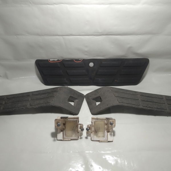 Proteção Parachoque Traseiro Com Luz Placa Gm S10 1998 Kit Preto Ambos Os Lados