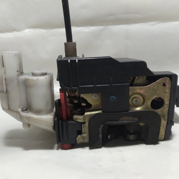 Fechadura Porta Traseira Direita Ford Fiesta 2005