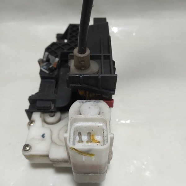 Fechadura Porta Traseira Direita Ford Fiesta 2005