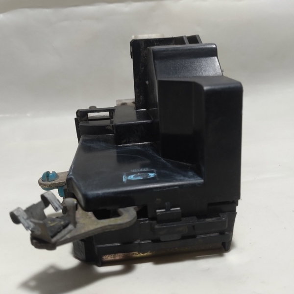 Fechadura Porta Dianteira Esquerda Ford Fiesta 2005