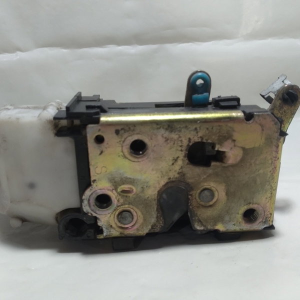 Fechadura Porta Dianteira Esquerda Ford Fiesta 2005