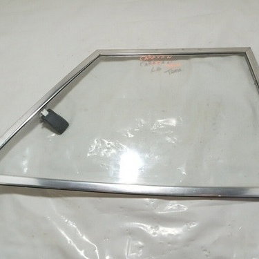 Vidro Basculante Traseiro Direito Gm Caravan  1977