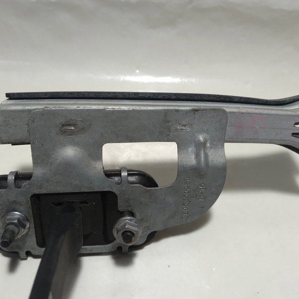 Guia Do Vidro Traseiro Direito Peugeot 208 2016