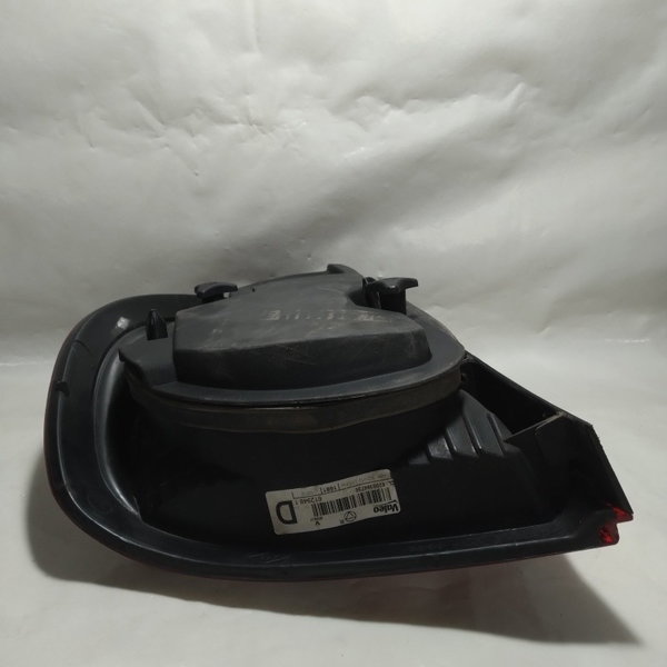 Lanterna Traseira Direita Renault Clio Sedam 2008 Direito Vermelho