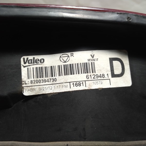 Lanterna Traseira Direita Renault Clio Sedam 2008 Direito Vermelho