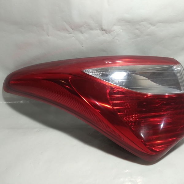Lanterna Traseira Esquerda Hyundai Hb20 2014 Esquerdo Vermelho
