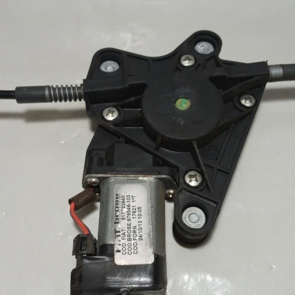 Máquina Vidro Eletrico Dianteira Esquerda Fiat Siena 2010