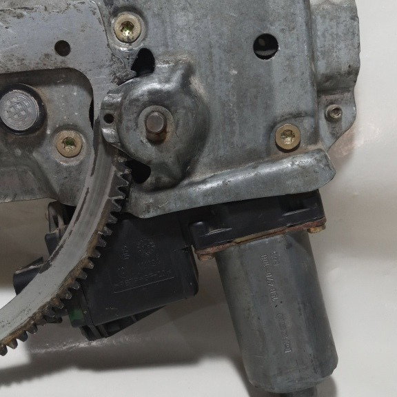 Máquina Vidro Eletrico Dianteira Direita Gm Vectra 1997