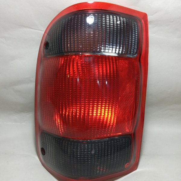 Lanterna Fume Traseira Esquerda Ford Ranger 2001 À 2004 Direito Vermelho