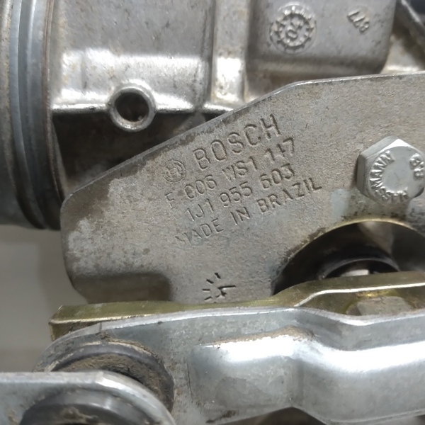 Motor Limpador Parabrisa Dianteiro Com Galhada Vw Golf 2004