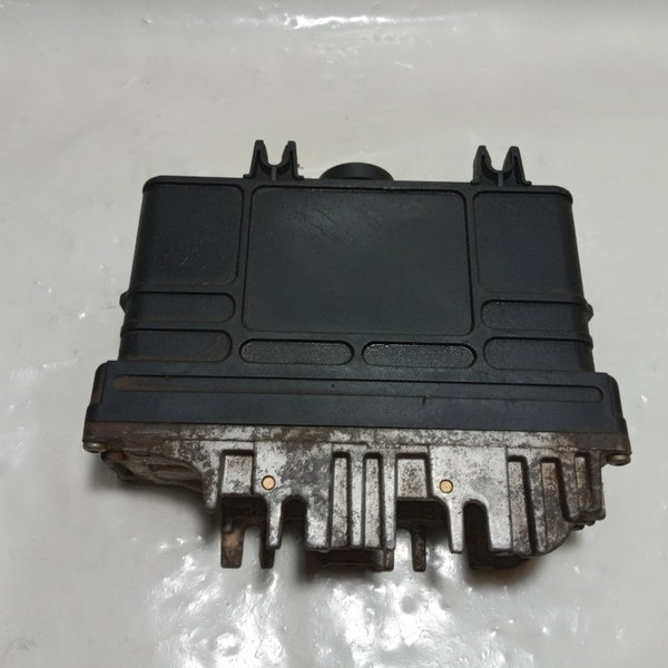 Módulo Injeção Vw Parati 1999 377906021ag