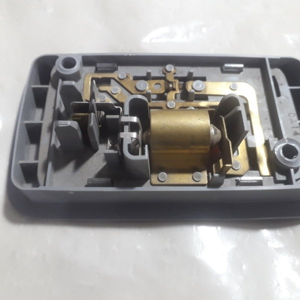 Luz De Teto Traseira Mitsubishi Pajero Tr4 2010