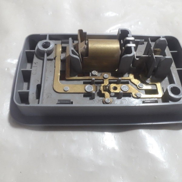 Luz De Teto Traseira Mitsubishi Pajero Tr4 2010